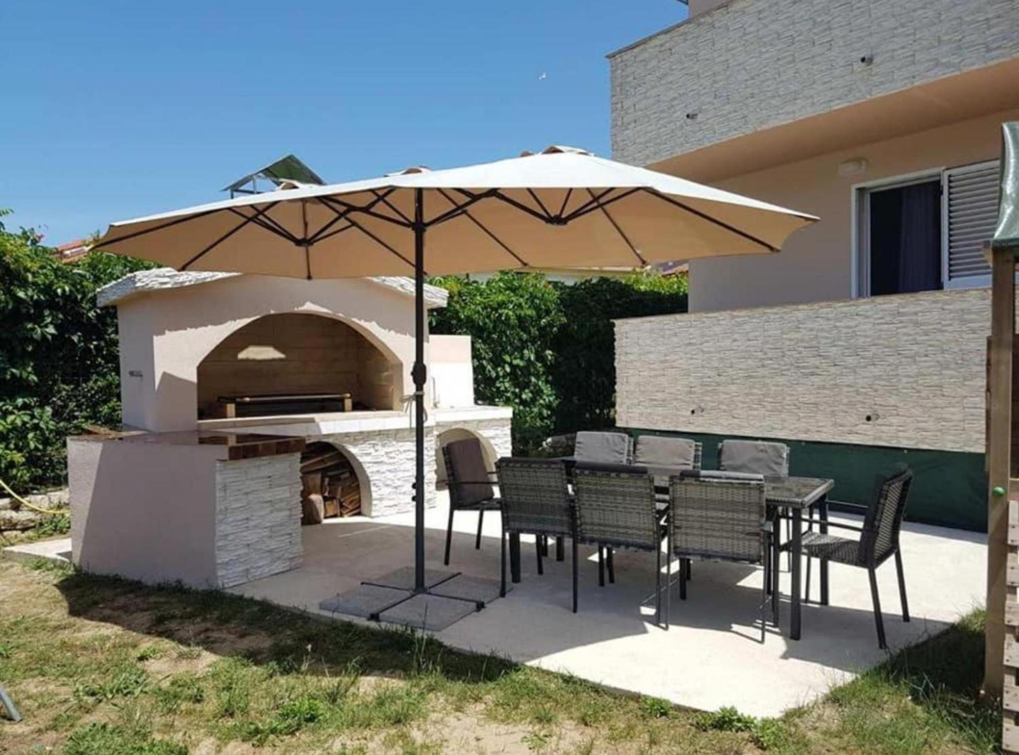 Apartmani Sabbioso Lopar Luaran gambar